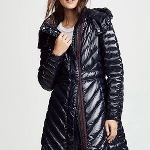 Hunter Women's Shiny Black Puffer Coat